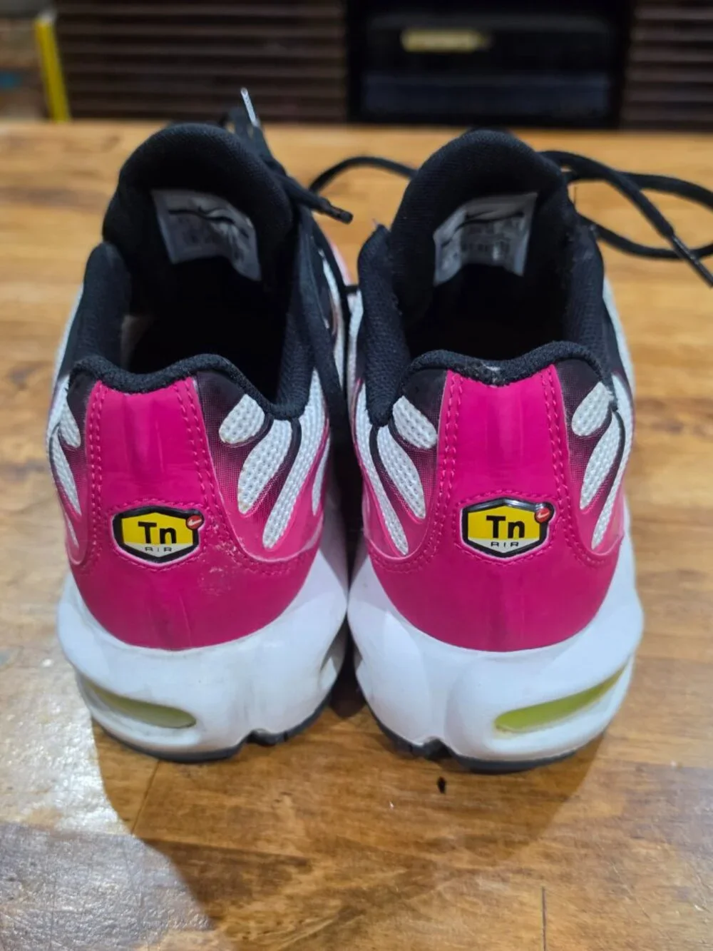 Nike Air Max Plus TN Pink Volt Women's 8.5